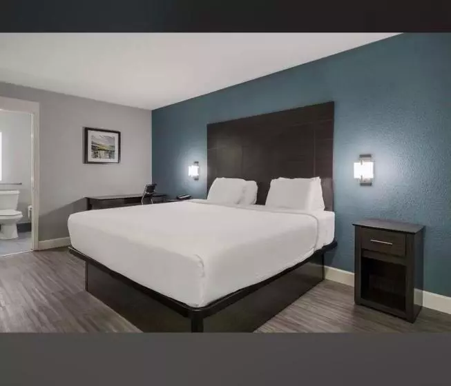 هتل Rodeway Inn San Antonio Downtown