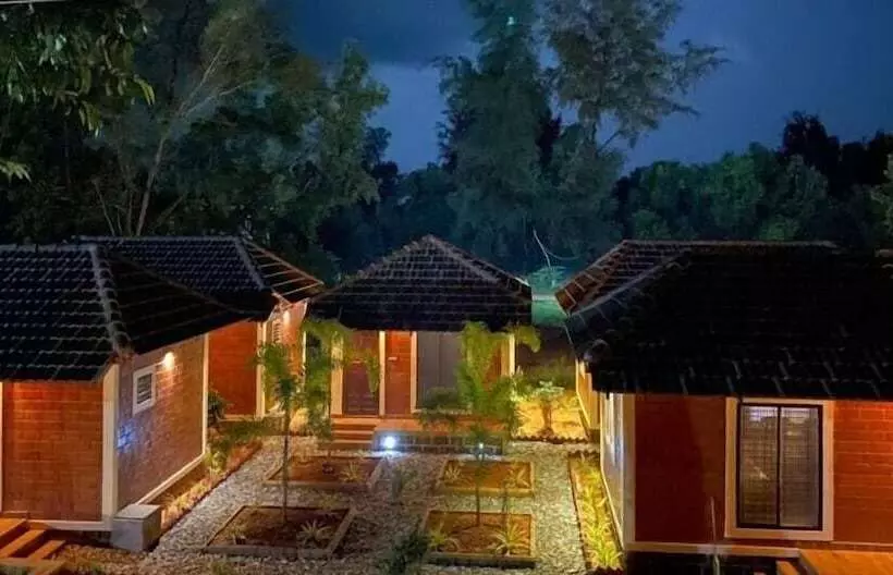 Hotelli Silver Sand Beach Resort