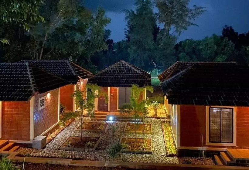 Hotelli Silver Sand Beach Resort