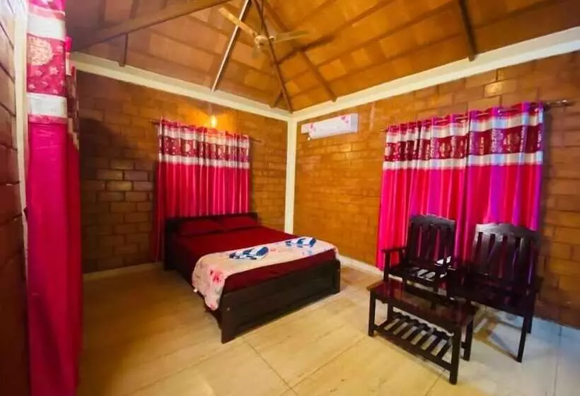 Hotelli Silver Sand Beach Resort