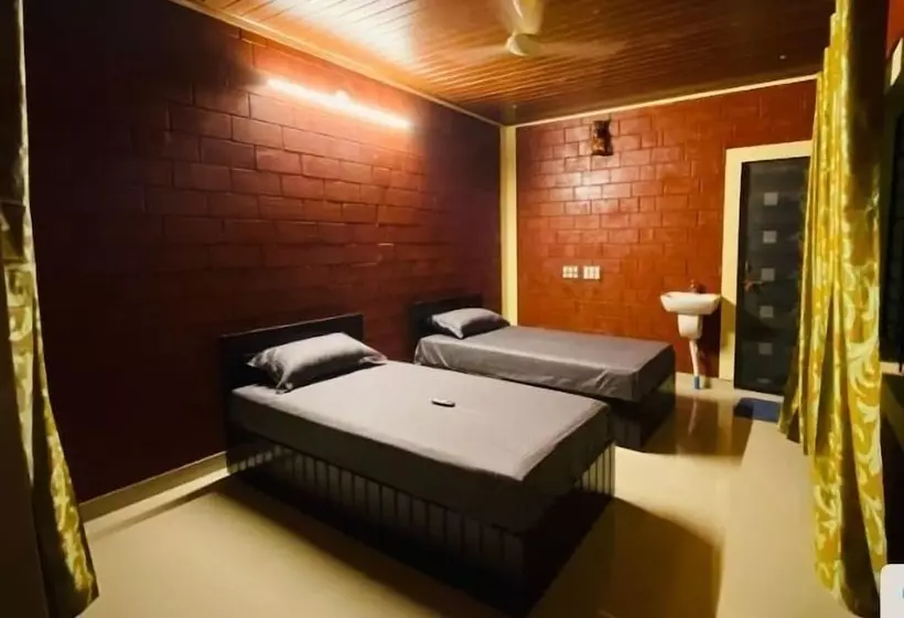 Hotelli Silver Sand Beach Resort