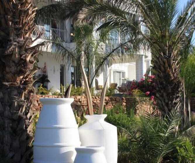 צימר Belurana River Manor