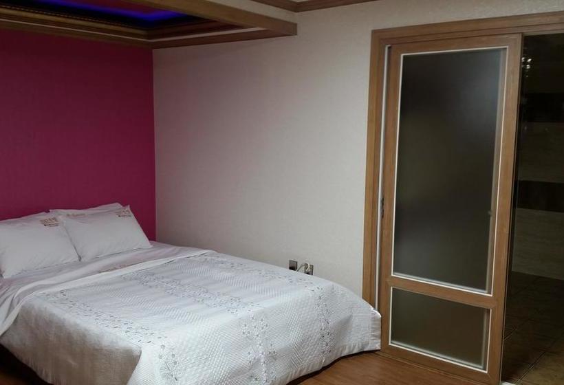 فندق Gwangju  Banana