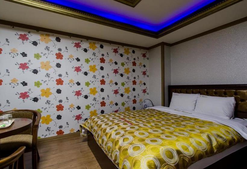 فندق Gwangju  Banana