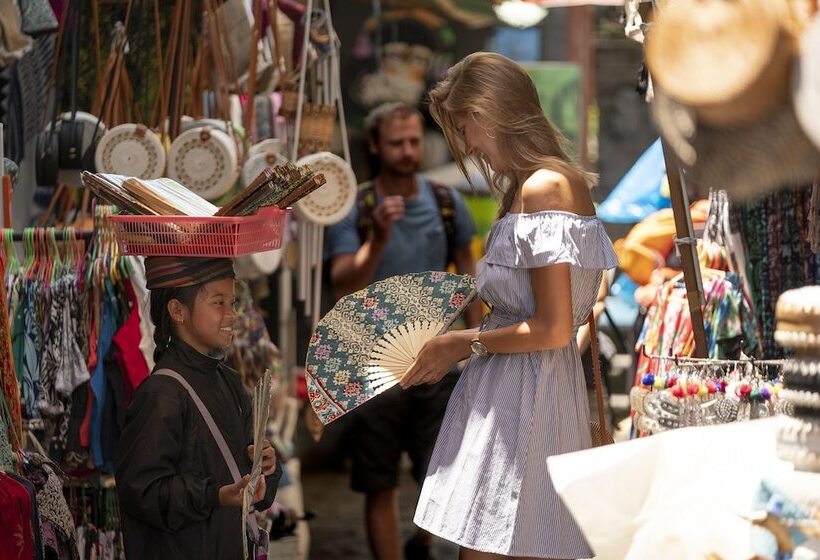 호텔 Adiwana Resort Jembawan