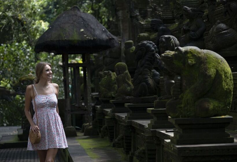 호텔 Adiwana Resort Jembawan