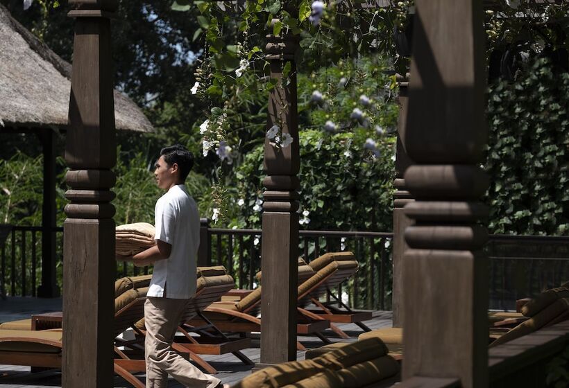 호텔 Adiwana Resort Jembawan