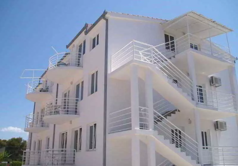 Hotelli Apartmani Niko