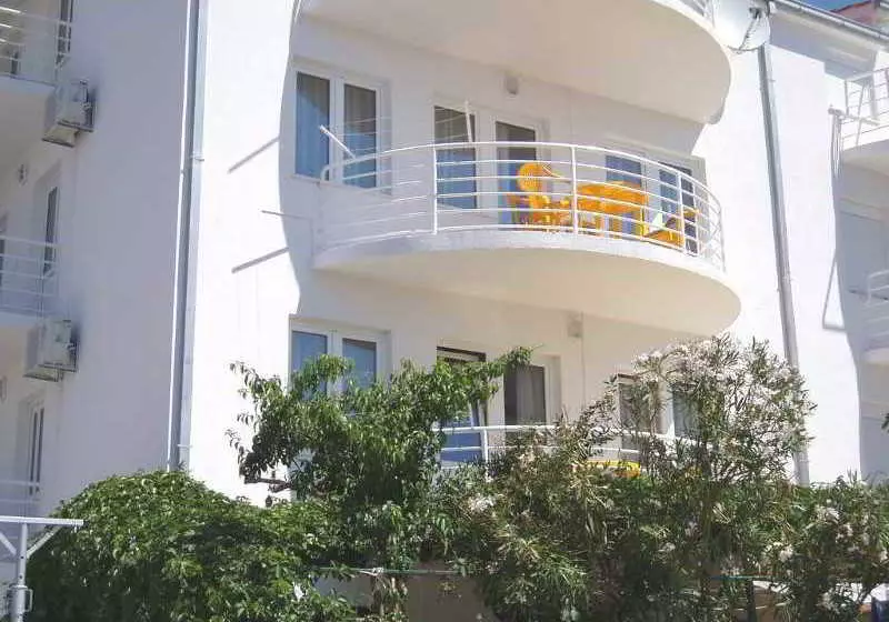 Hotelli Apartmani Niko