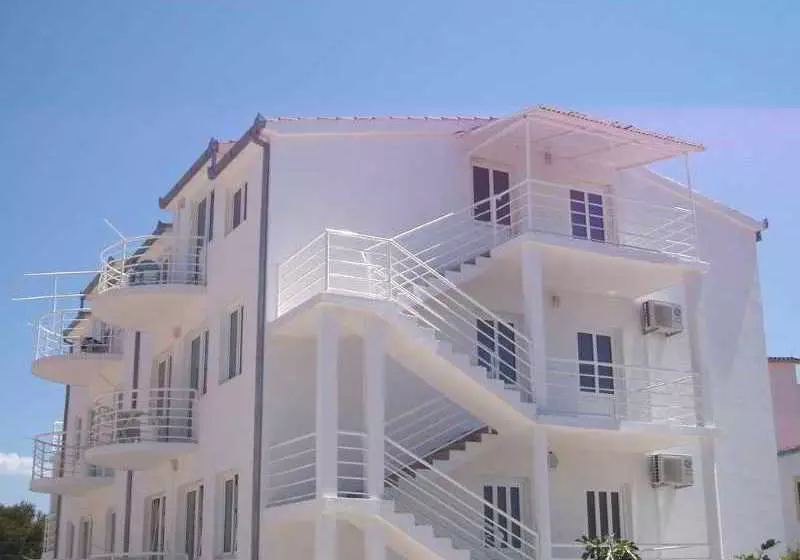 Hotelli Apartmani Niko