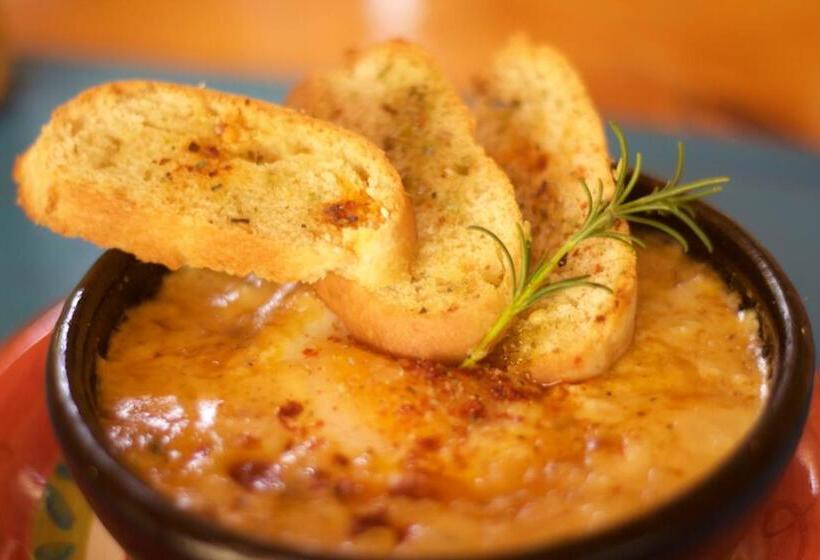 Hotel Casona Distante