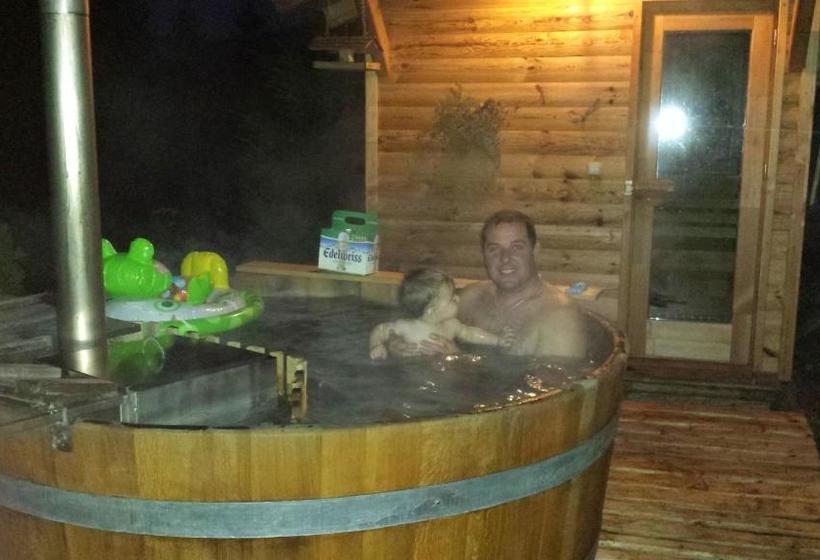 ホテル Ferienhaus Nocki