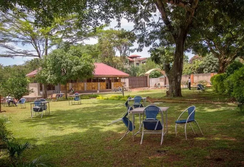 هتل Jinja Safari
