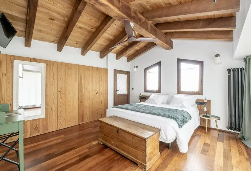 בית מלון כפרי Mas La Ferreria