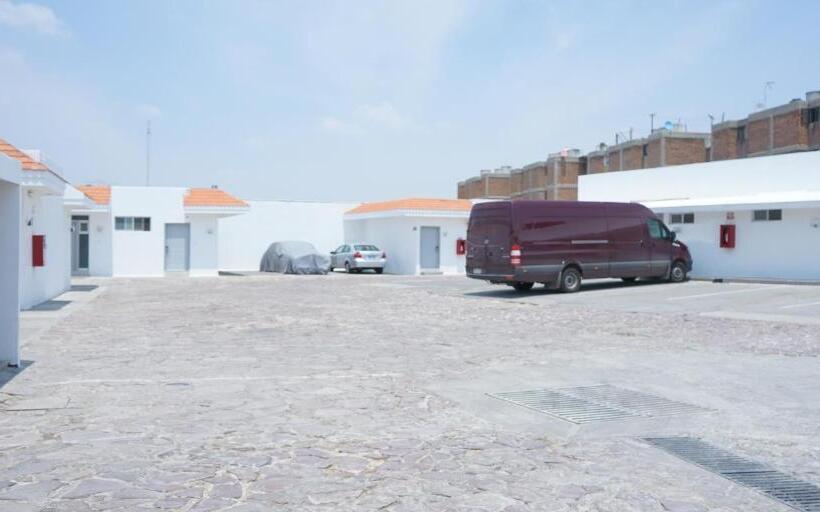 Hotel Opportunity León