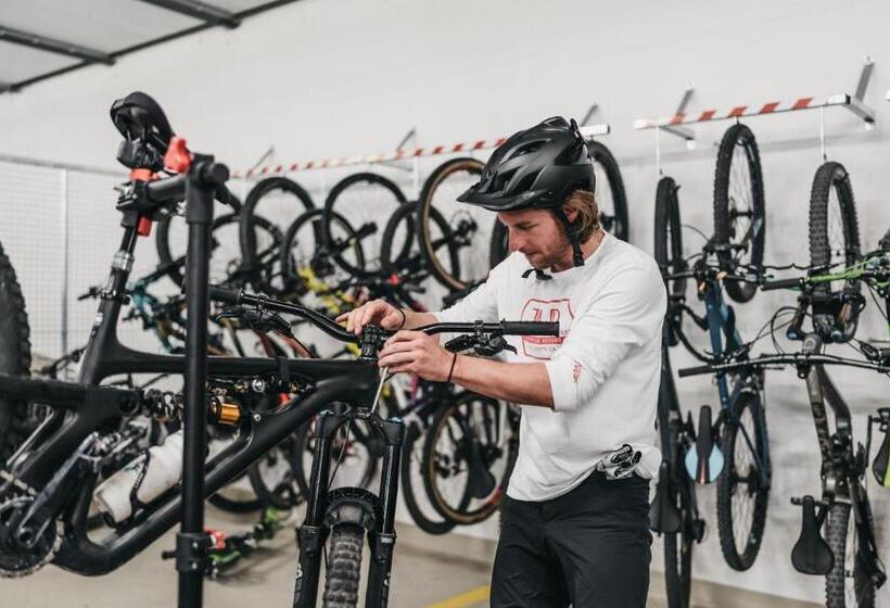 בית מלון כפרי Peaks Place Apartments & Spa