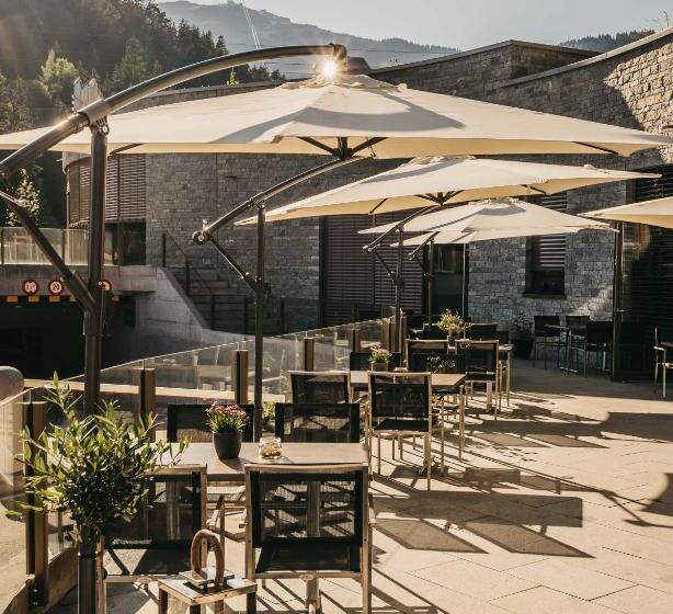 בית מלון כפרי Peaks Place Apartments & Spa