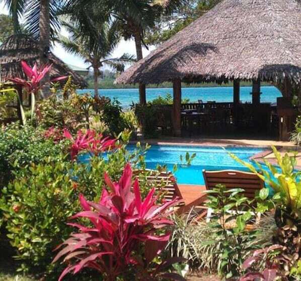 هتل Poppys On The Lagoon