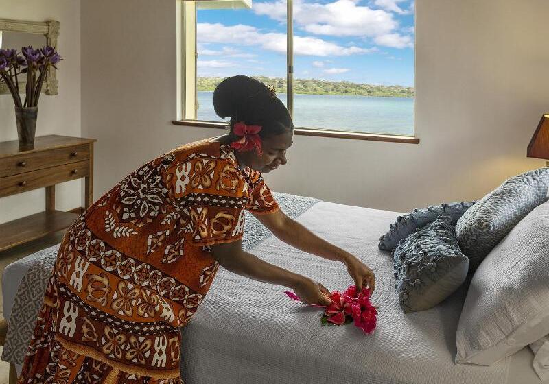 هتل Poppys On The Lagoon