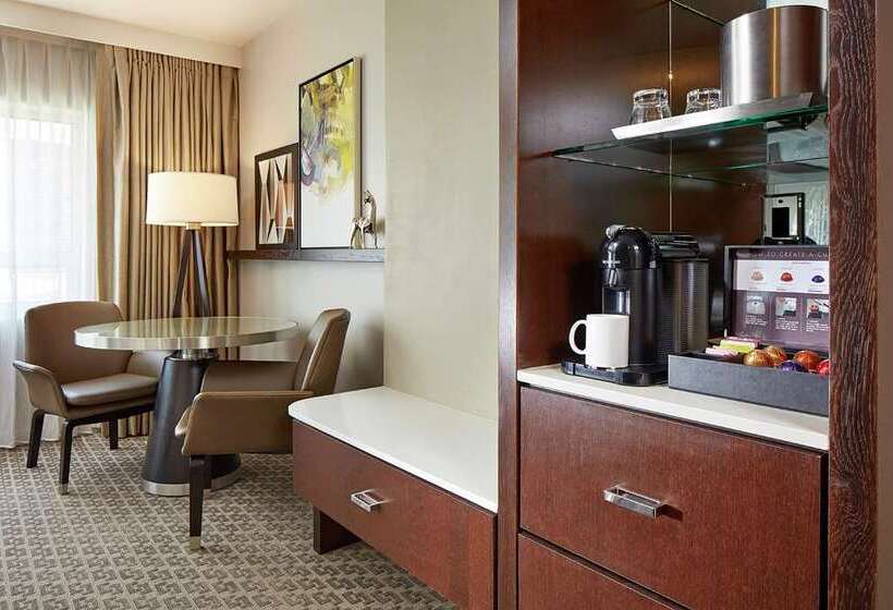 فندق The Statler Dallas, Curio Collection By Hilton