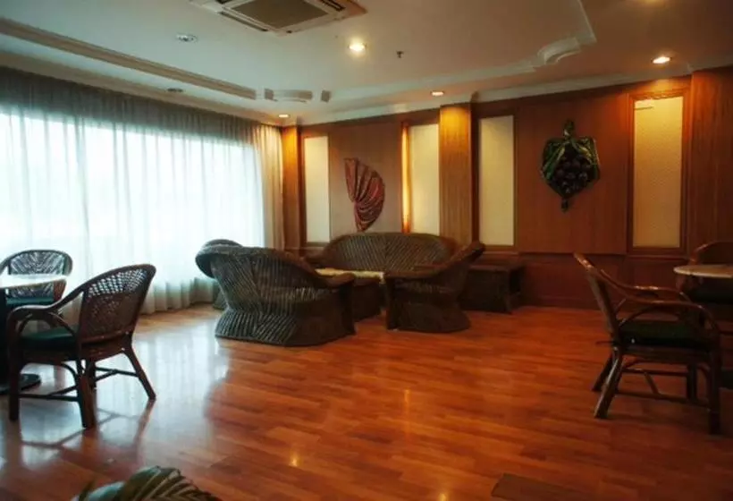 ホテル Tyng Garden