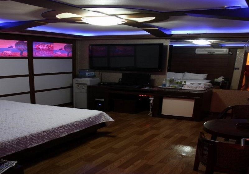 Picasso Motel Jongno