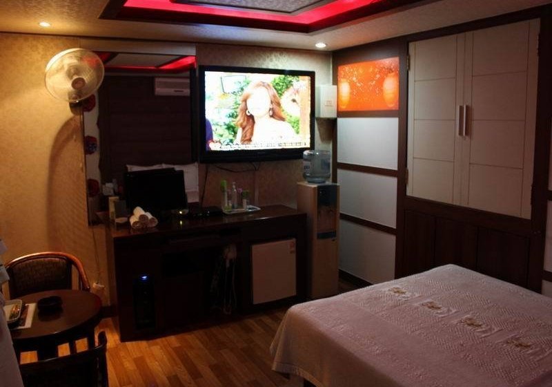 Picasso Motel Jongno