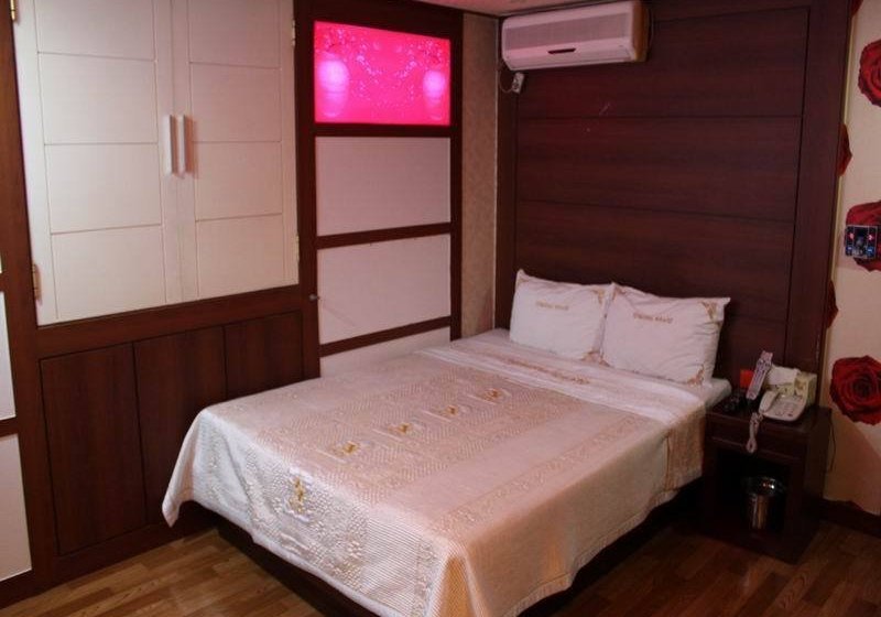 Picasso Motel Jongno