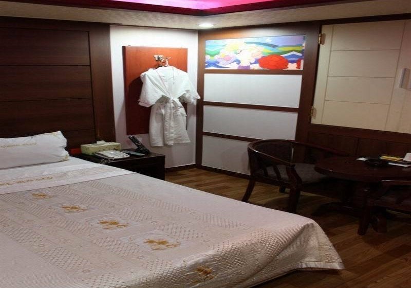 Picasso Motel Jongno