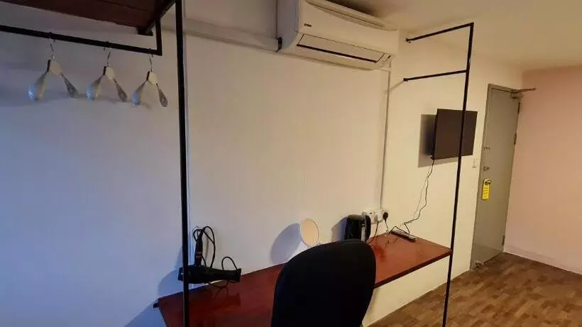 ユースホステル Misto