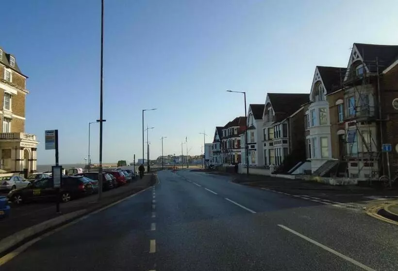 Aamiaismajoitus (B&B) Spectacular Sea View Double, With Exclusive Bathroom & Use Of Patio And Bike Store