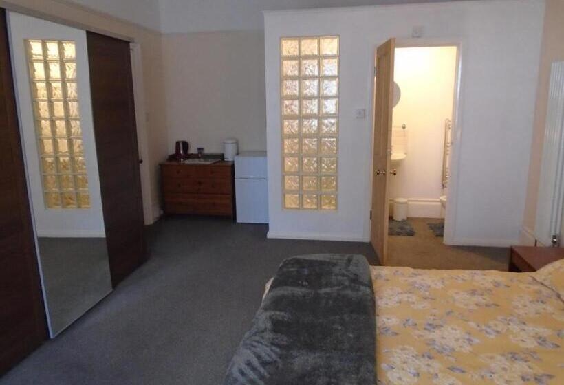 ベッドアンドブレックファースト Spectacular Sea View Double, With Exclusive Bathroom & Use Of Patio And Bike Store