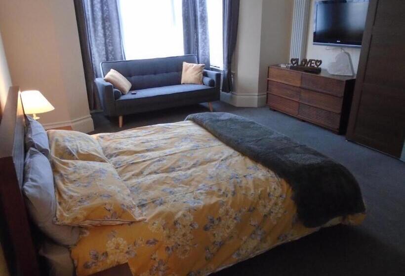 ベッドアンドブレックファースト Spectacular Sea View Double, With Exclusive Bathroom & Use Of Patio And Bike Store