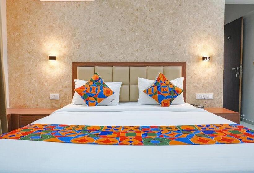 Fabhotel Emersion Residency   High Street Near Laxman Nagar, Baner