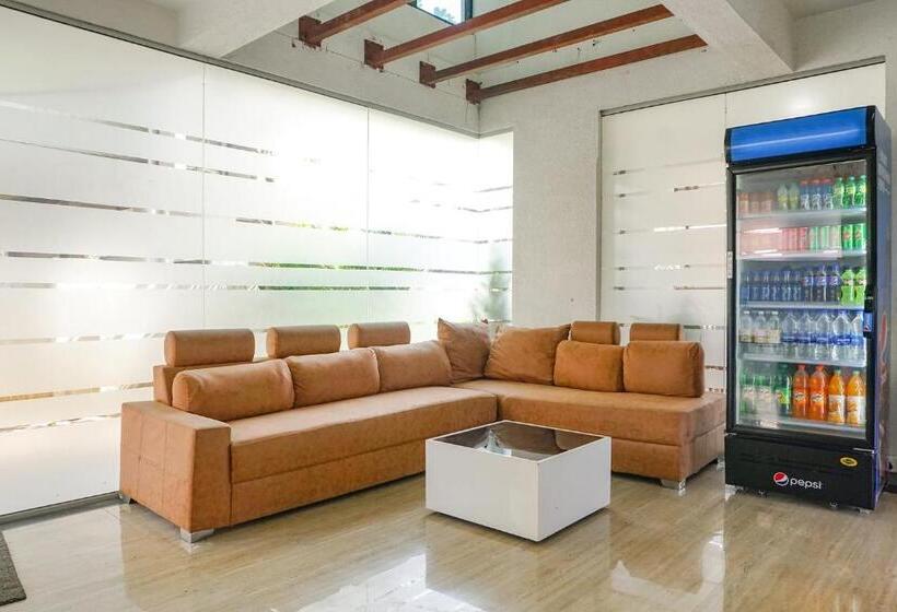 Fabhotel Emersion Residency   High Street Near Laxman Nagar, Baner