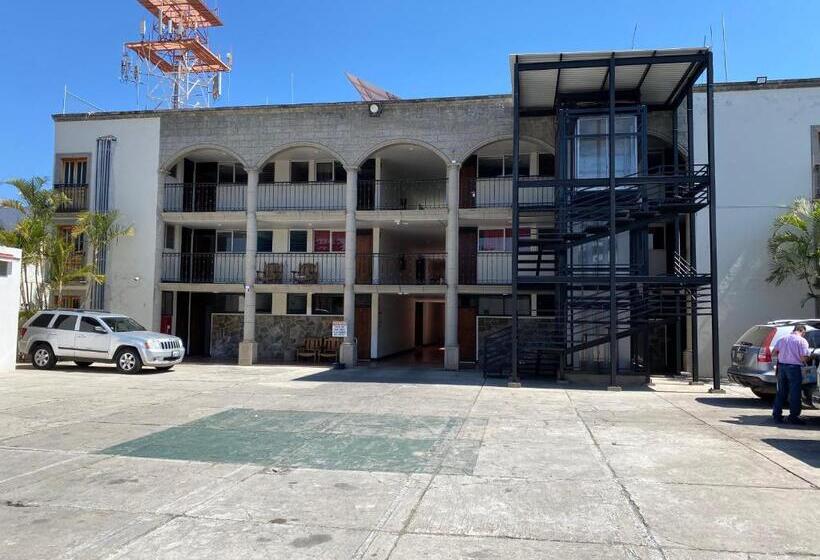 Otel Flamingos De Ciudad Guzman