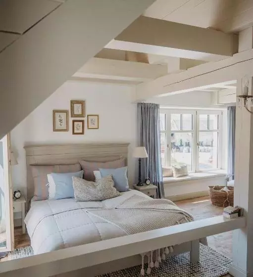 Ráj Na Zemi Venkovský Hotel A Kavárna