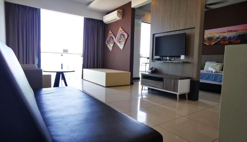 Dwharf Seaview Executive Suit Portdickson