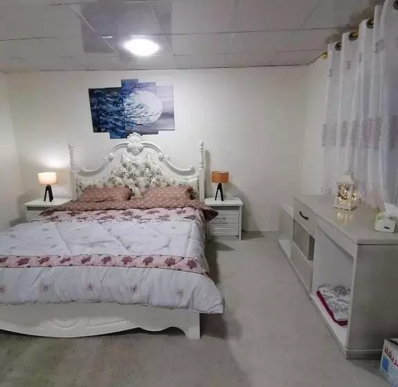 تختخواب و صبحانه Al Karak Countryside And