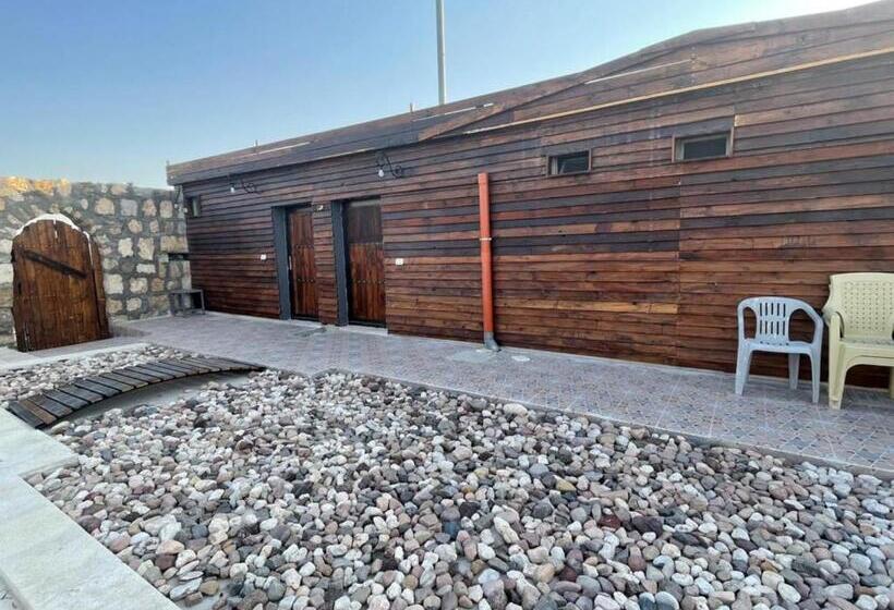 تختخواب و صبحانه Al Karak Countryside And