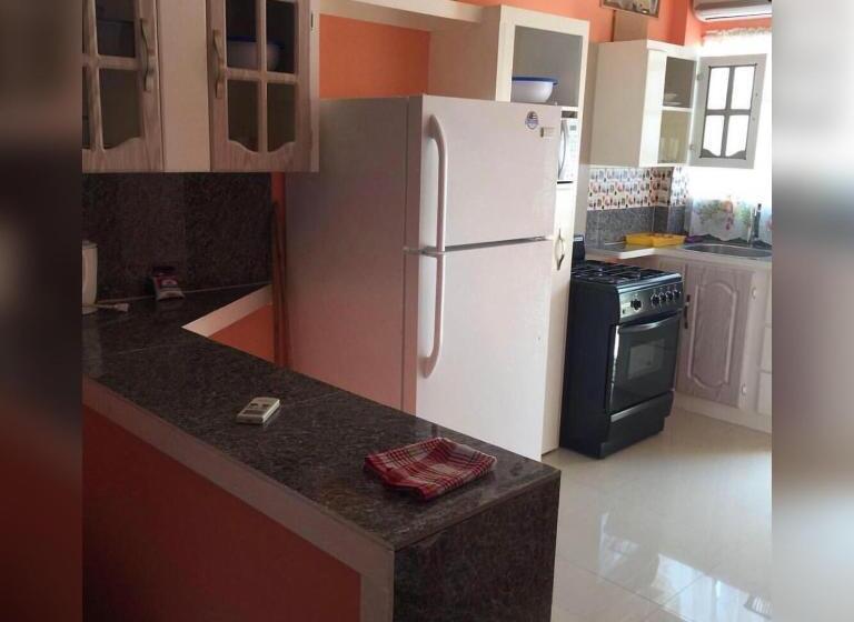 تختخواب و صبحانه Shernette Nest