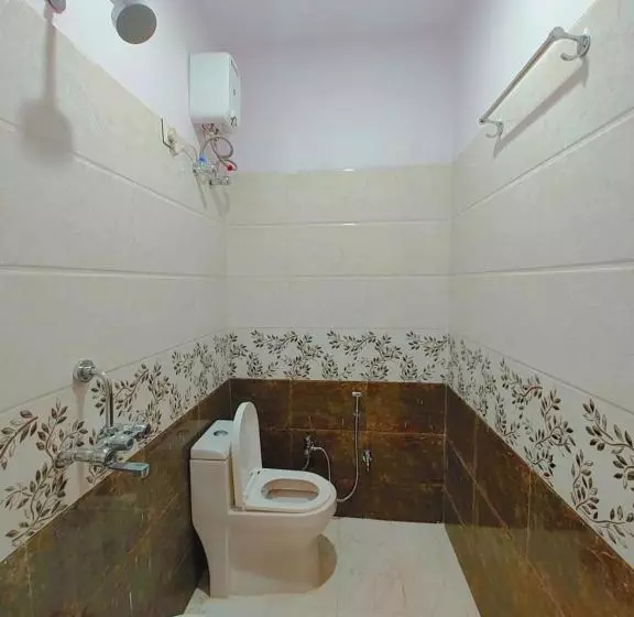 ホテル Asha Palace Near Ram Janam Bhumi