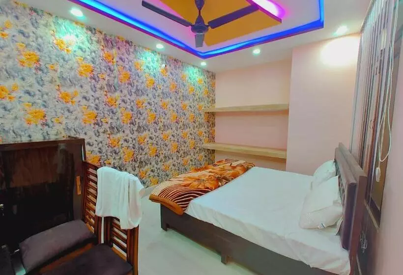 ホテル Asha Palace Near Ram Janam Bhumi