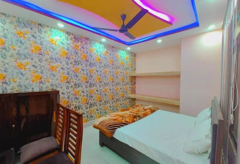 ホテル Asha Palace Near Ram Janam Bhumi