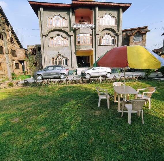 Hotel Bakhtawar