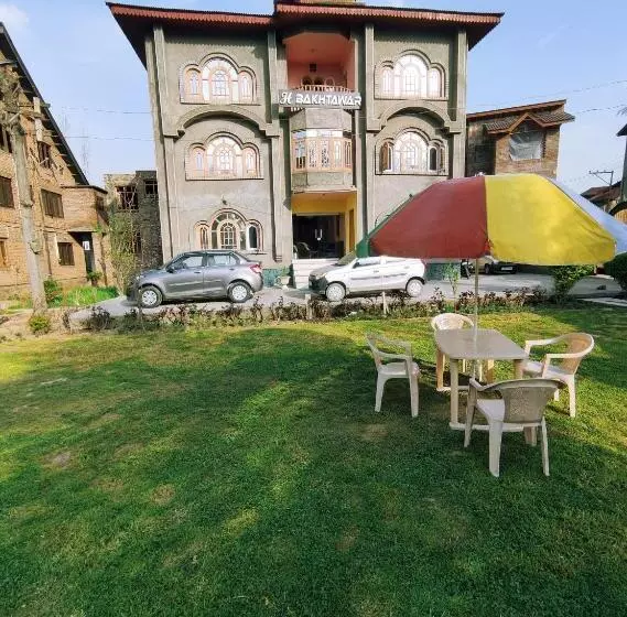 Hotel Bakhtawar