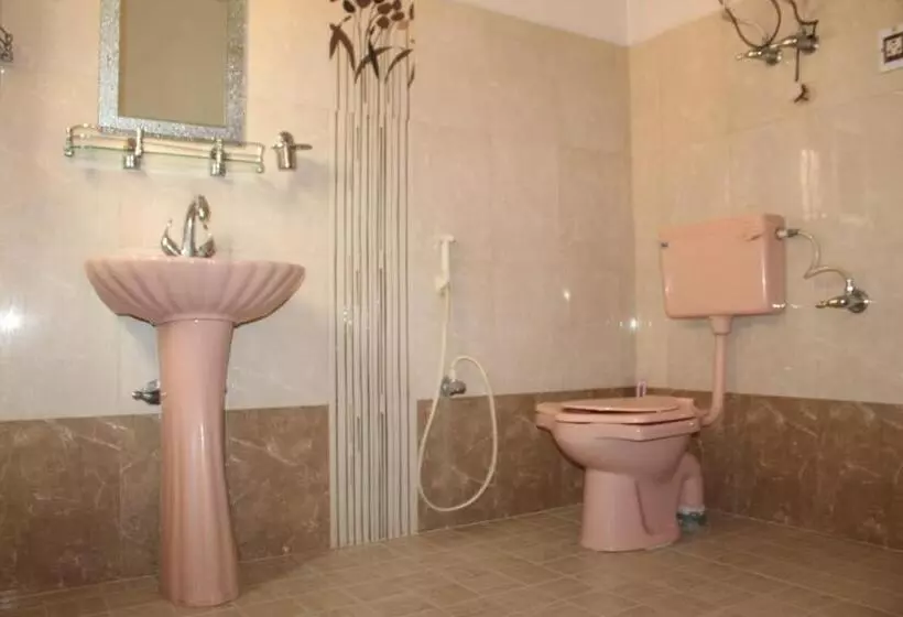 Hotel Bakhtawar