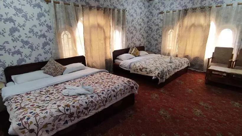 Hotel Bakhtawar