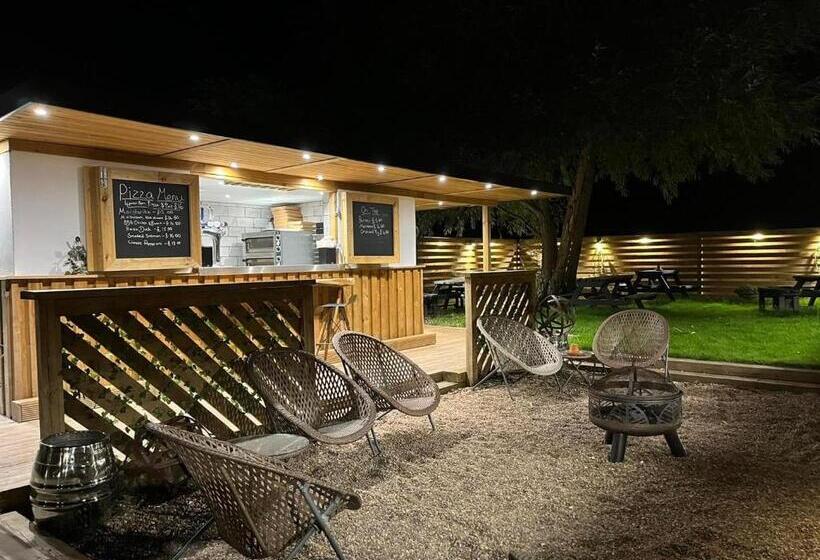 호텔 Canalside Rooms