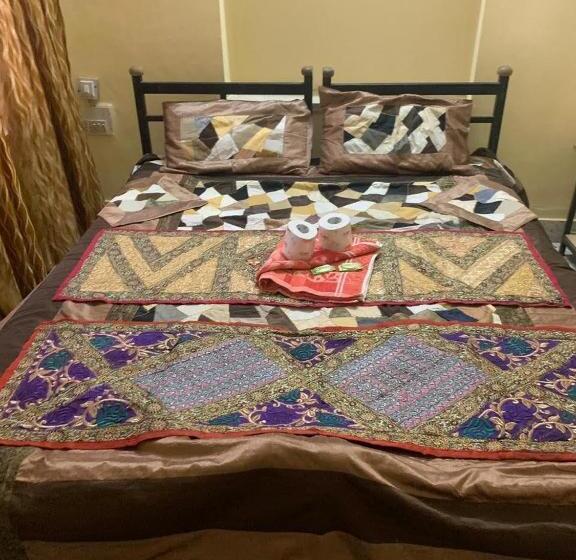 هتل Jamna Vilas Home Stay